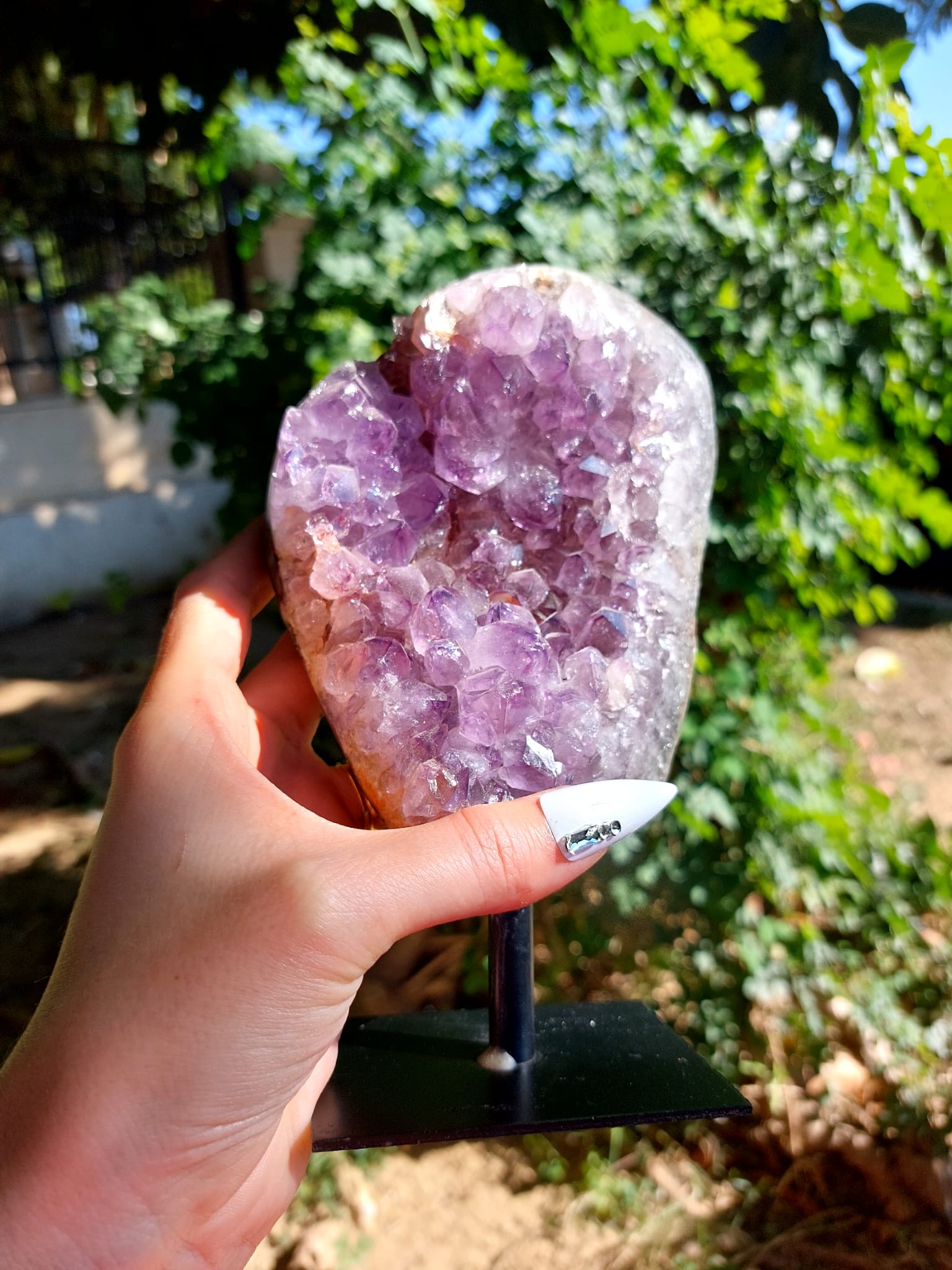 Ametist Metal Standlı Dekoratif Koleksiyonluk Kaya