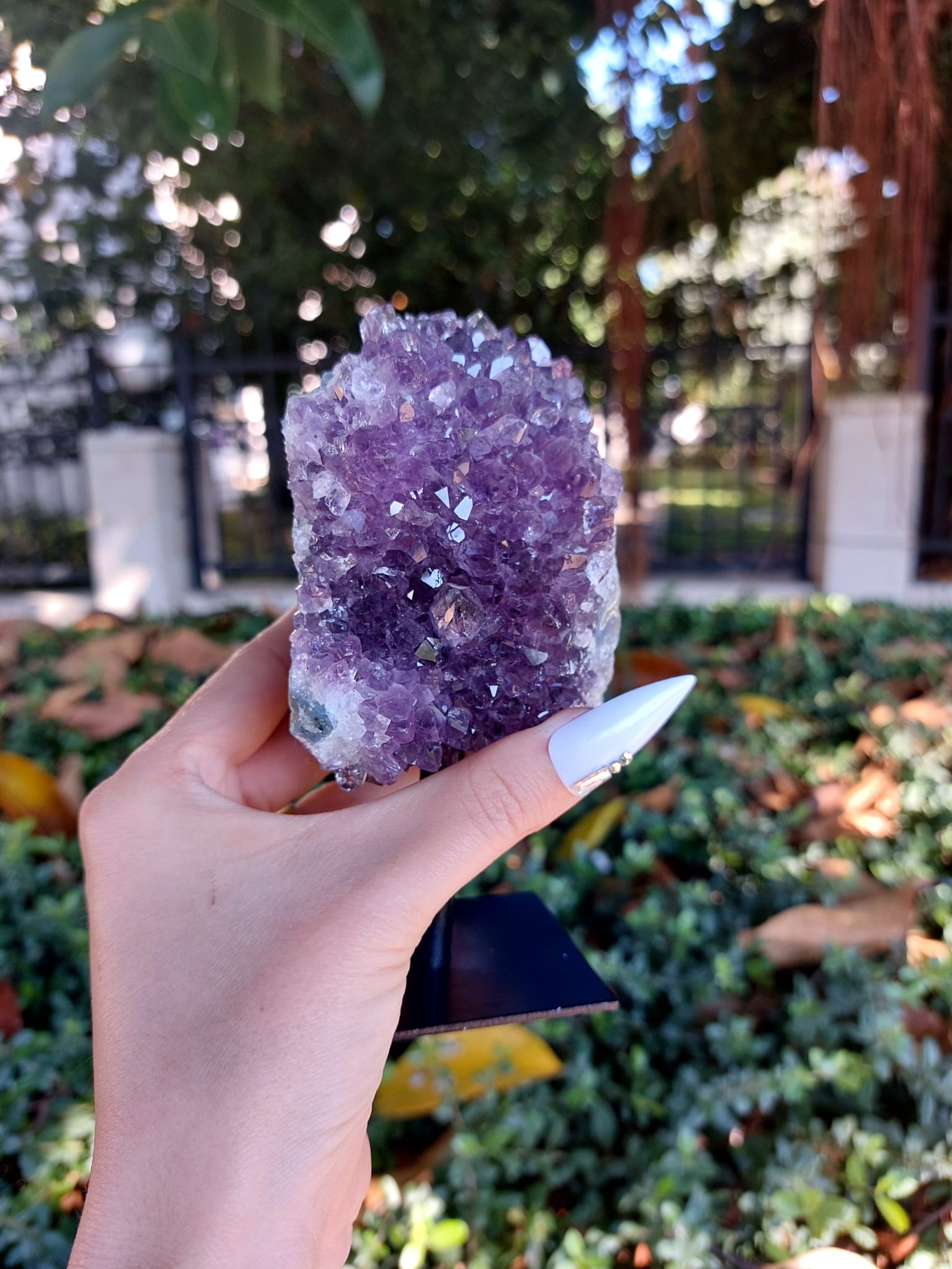 Ametist Metal Standlı Dekoratif Koleksiyonluk Kaya