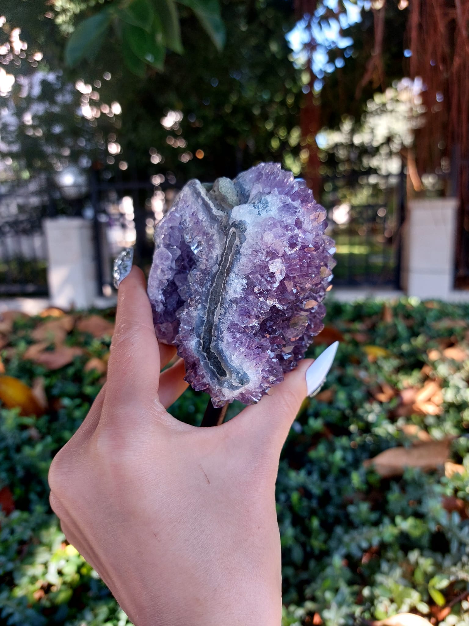 Ametist Metal Standlı Dekoratif Koleksiyonluk Kaya