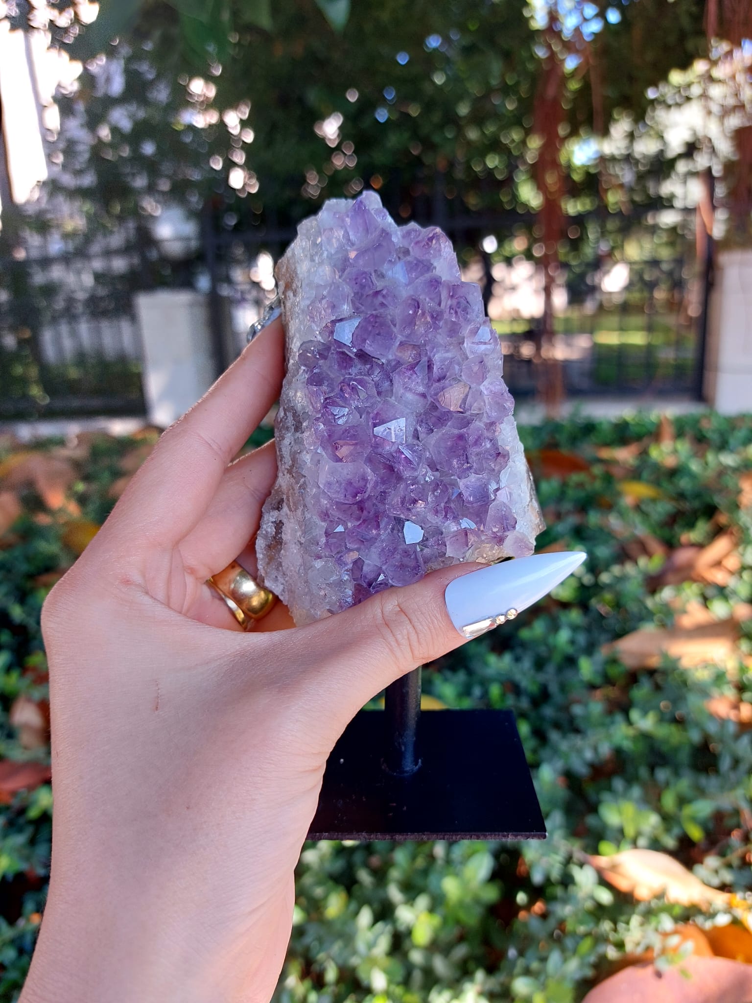 Ametist Metal Standlı Dekoratif Koleksiyonluk Kaya