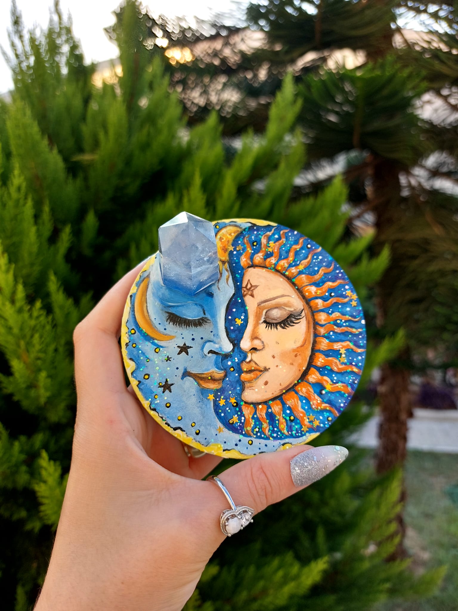 Ay & Güneş Mistik Figürlü Kristal Kuvars Taşlı Kahve Fincanı