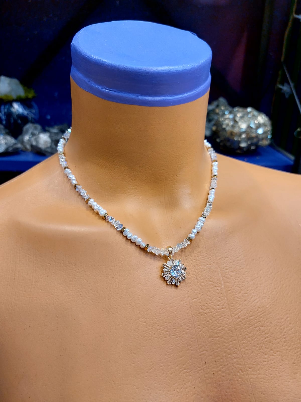 Orijinal İnci Minimal Kadın Tasarım Doğaltaş Kolye