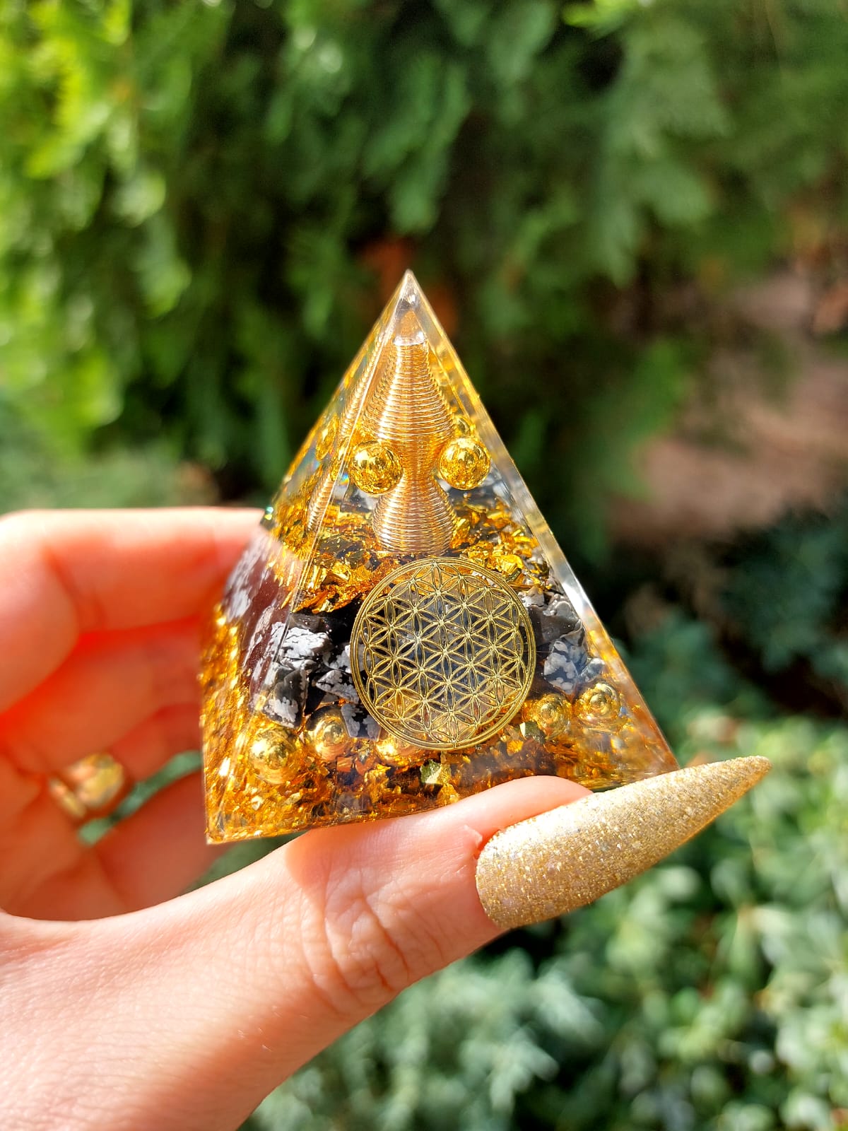 Obsidyen Flower Of Life Gold Ganslı Orgonit Piramit