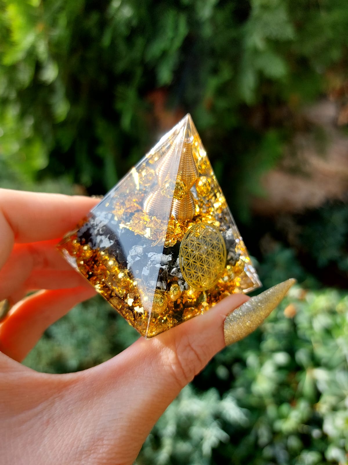 Obsidyen Flower Of Life Gold Ganslı Orgonit Piramit