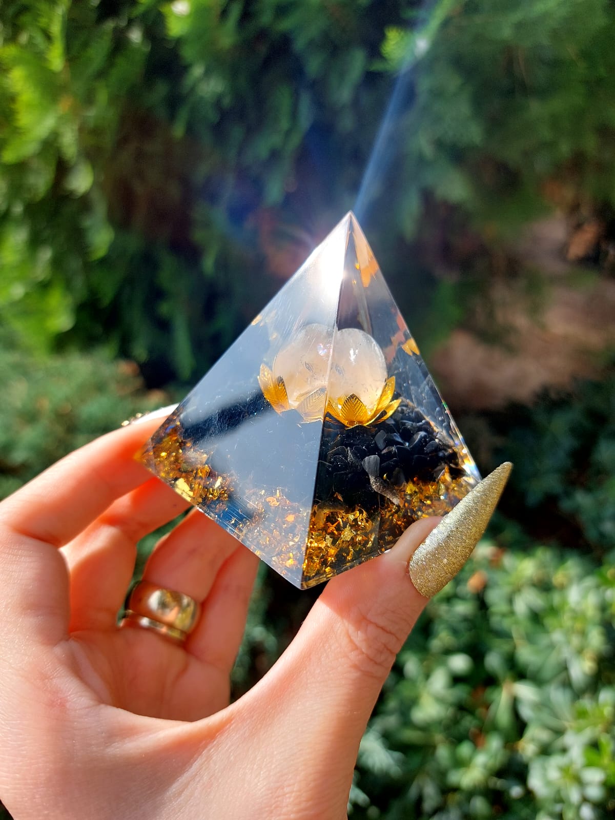 Obsidyen & Kristal Kuvars Gold Lotus Orgonit Piramit