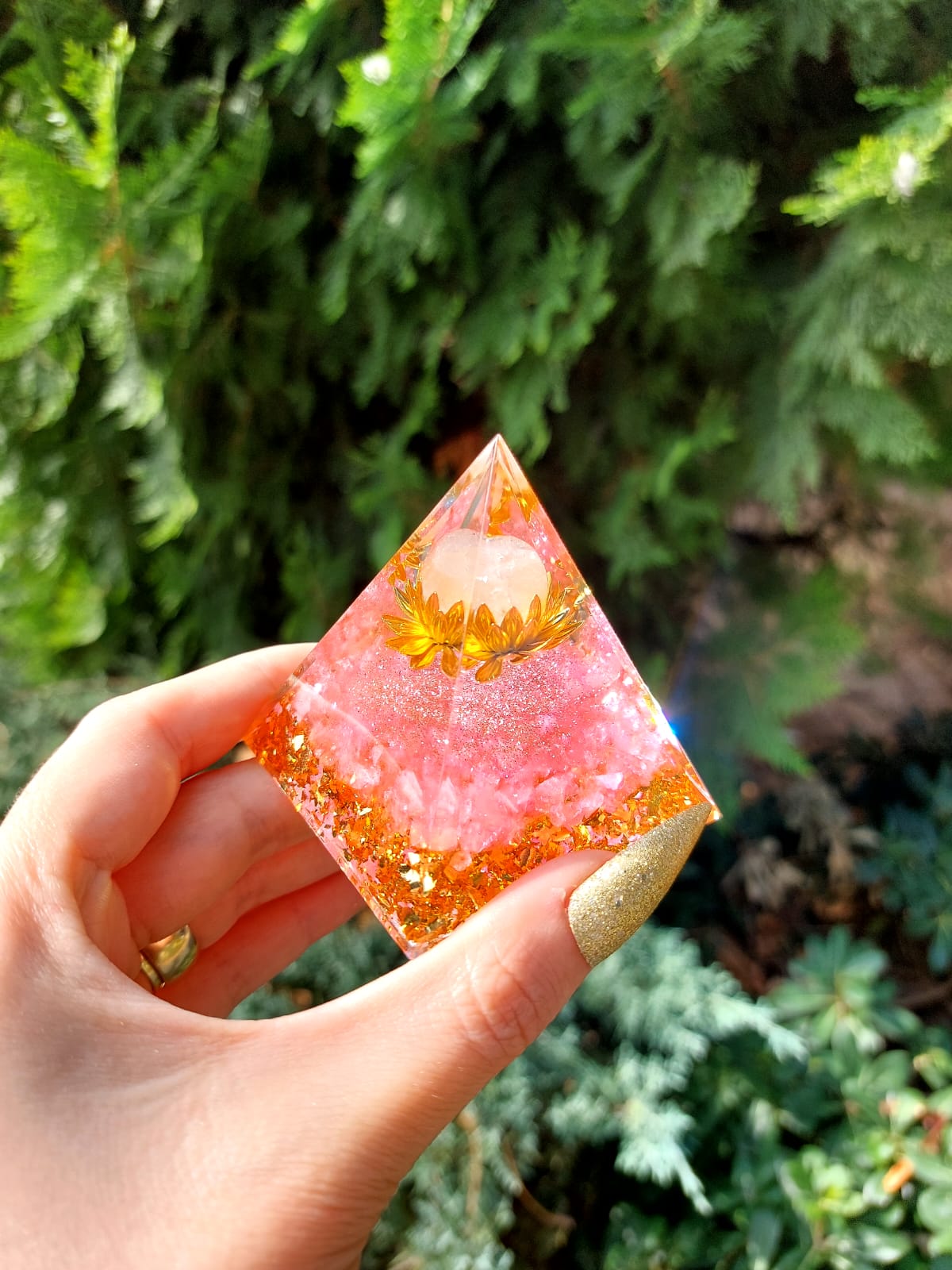 Pembe Kuvars & Kristal Kuvars Gold Lotus Orgonit Piramit