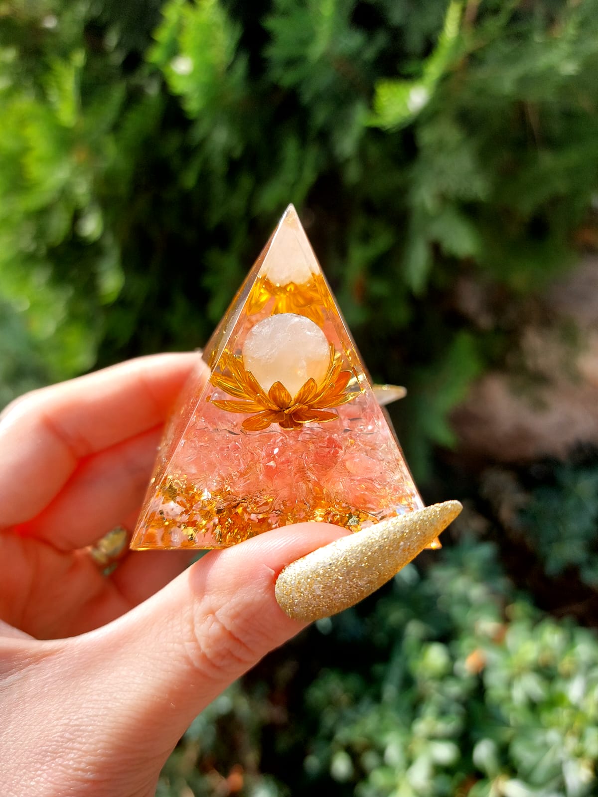 Pembe Kuvars & Kristal Kuvars Gold Lotus Orgonit Piramit