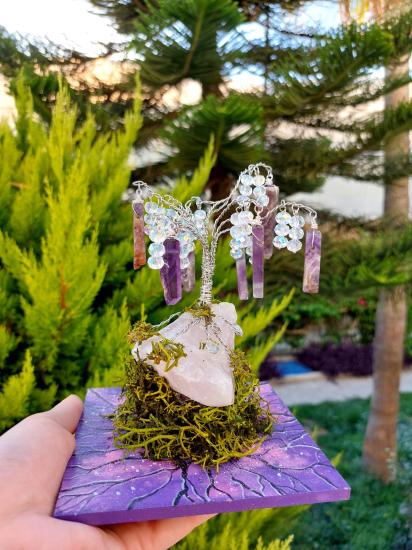 Ametist Enerji Ağacı | Tel Sarma Kristal Bonsai | Pembe Kuvars Tabanlı Doğal Taş Meditasyon Ağacı | Reiki ve Feng Shui Dekoru