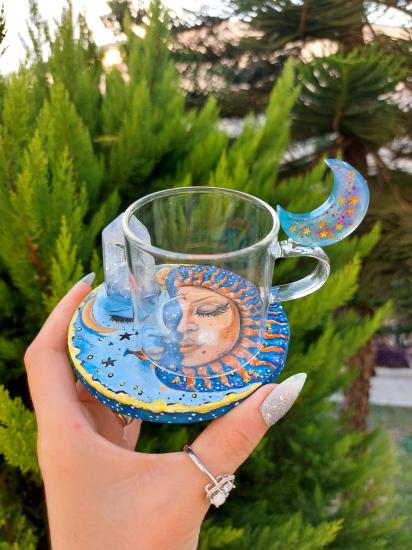 Ay & Güneş Mistik Figürlü Kristal Kuvars Taşlı Kahve Fincanı