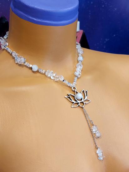 Kristal Kuvars & Aytaşı Kadın Lotus Tasarım Doğaltaş Kolye