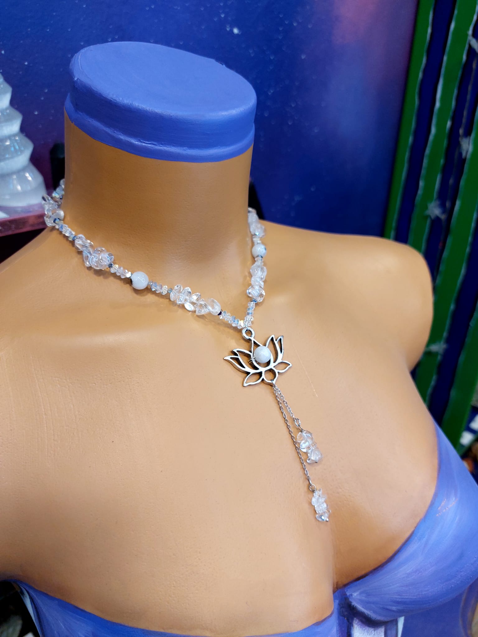 Kristal Kuvars & Aytaşı Kadın Lotus Tasarım Doğaltaş Kolye